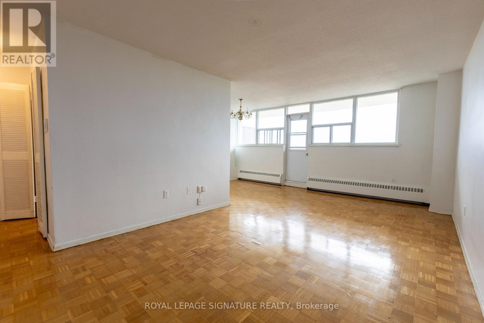 Photo of 161 Oakwood Avenue