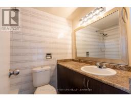 902 - 161 Oakwood Avenue, Toronto, ON M6E2V2 Photo 14