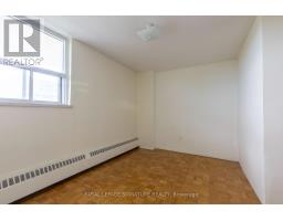 902 - 161 Oakwood Avenue, Toronto, ON M6E2V2 Photo 9