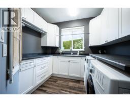 677 Windsor Pl, Campbell River, BC V9W7Y6 Photo 26