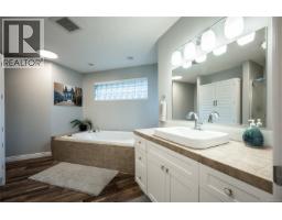 677 Windsor Pl, Campbell River, BC V9W7Y6 Photo 32