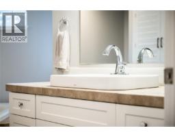 677 Windsor Pl, Campbell River, BC V9W7Y6 Photo 33