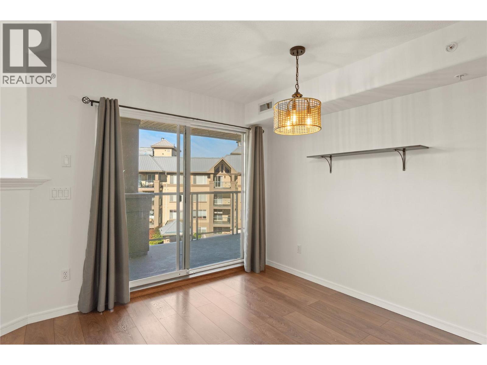 #405 970 LORNE Street - Image 24