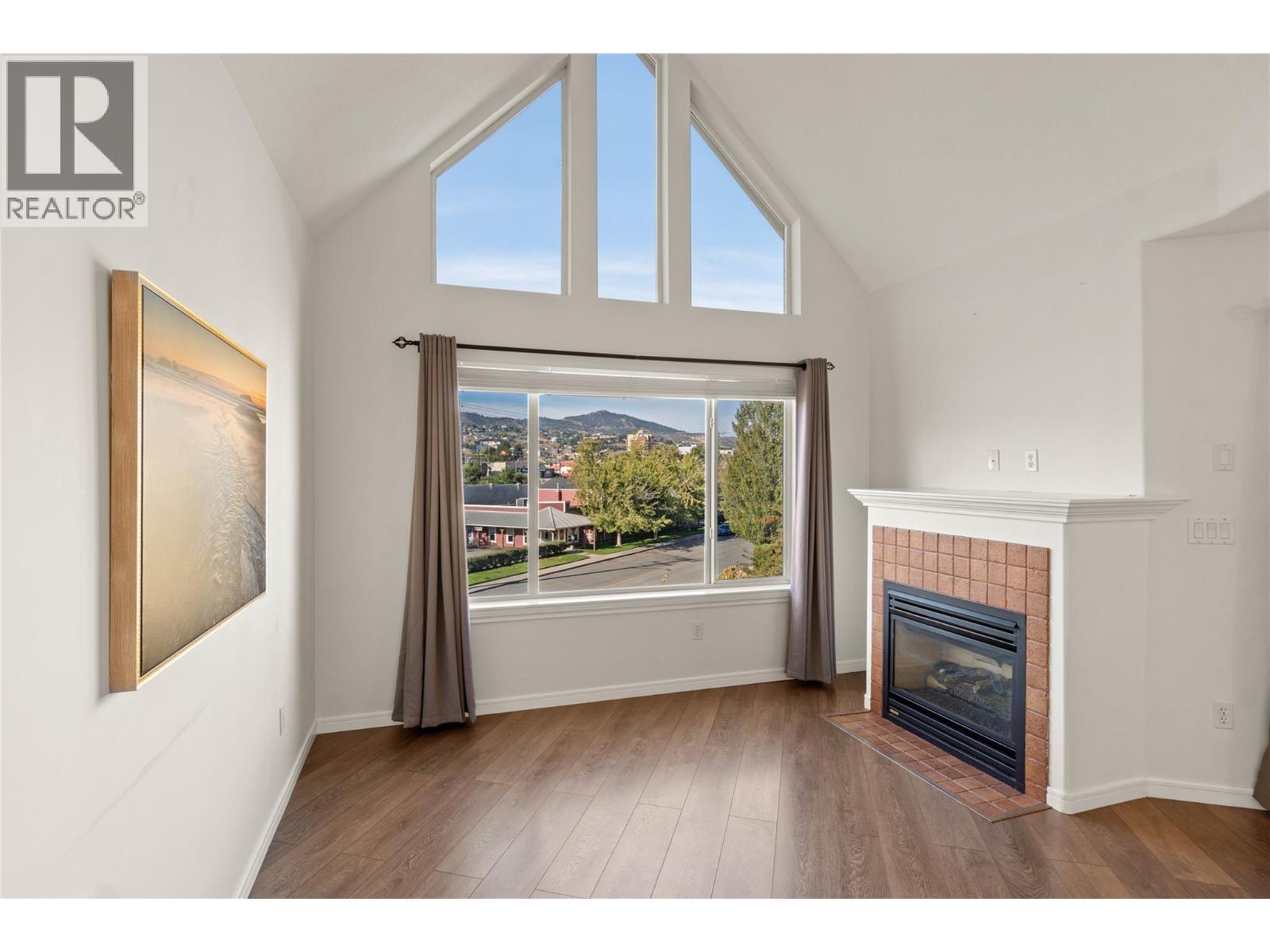 #405 970 LORNE Street - Image 23