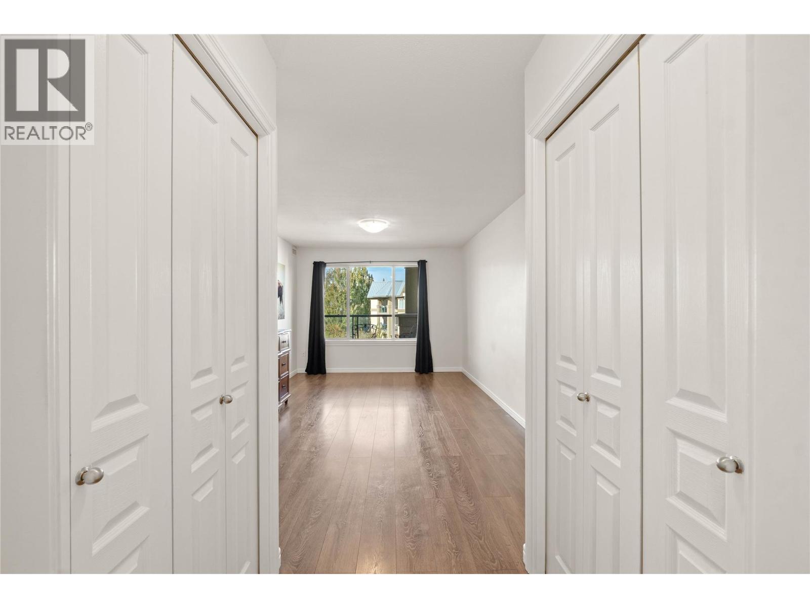 #405 970 LORNE Street - Image 28