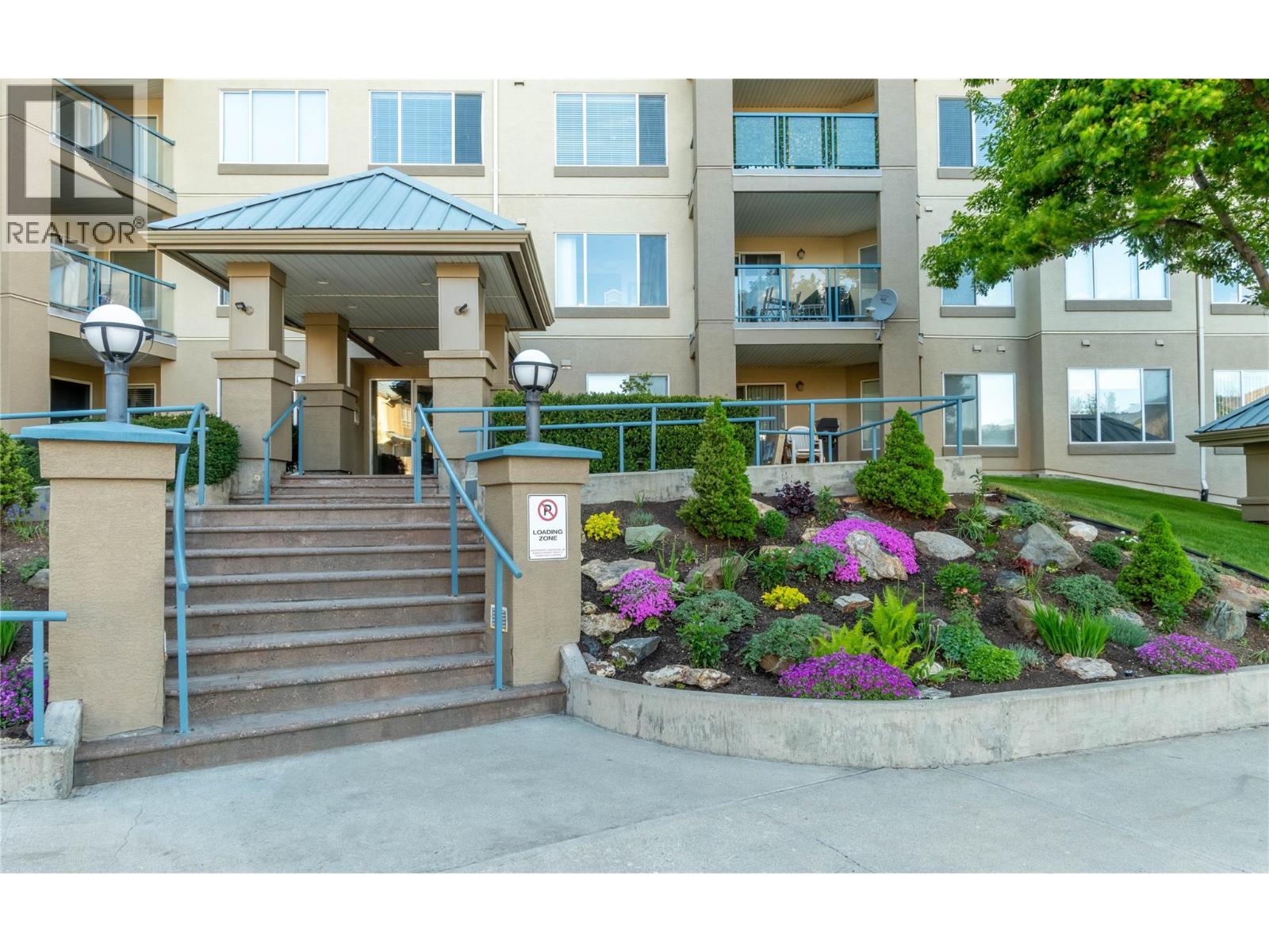 #405 970 LORNE Street - 39