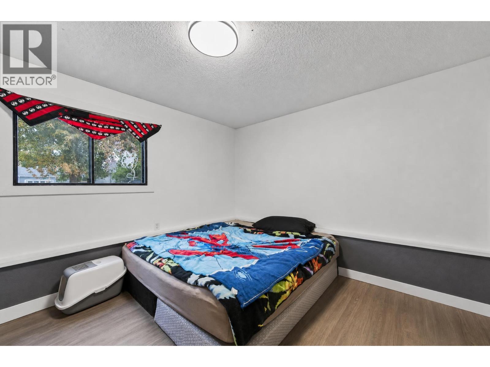 859 DEVER Drive - Image 13