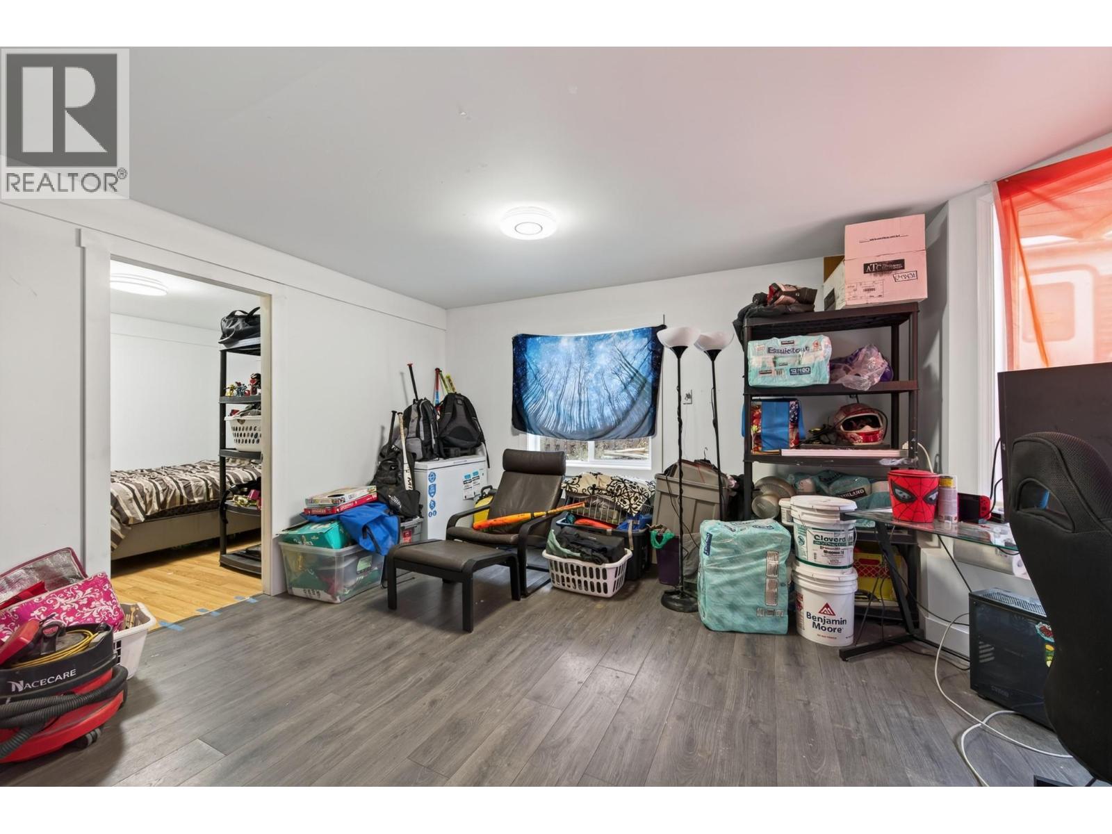 859 DEVER Drive - Image 18
