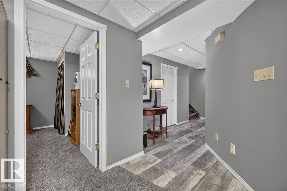 5104 53 ST - 35