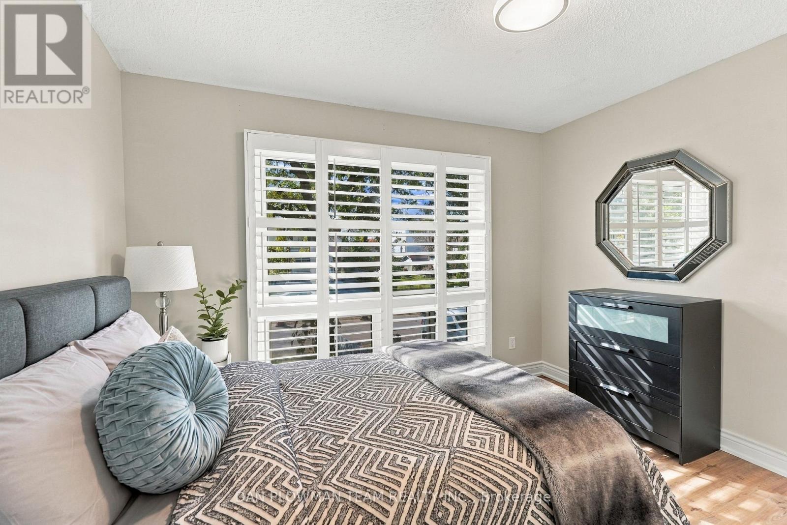 228 MEDINA COURT - Image 12