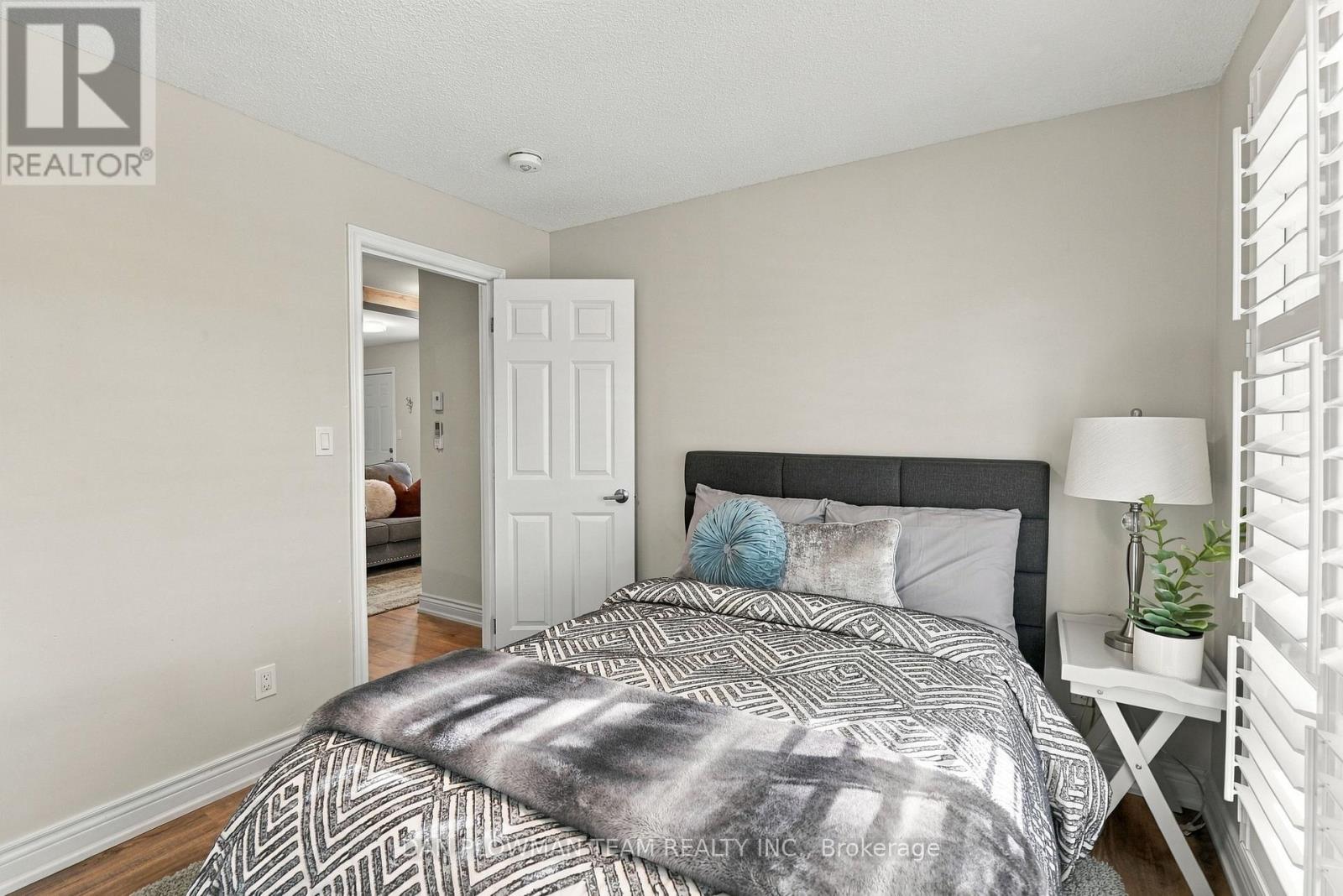 228 MEDINA COURT - Image 13