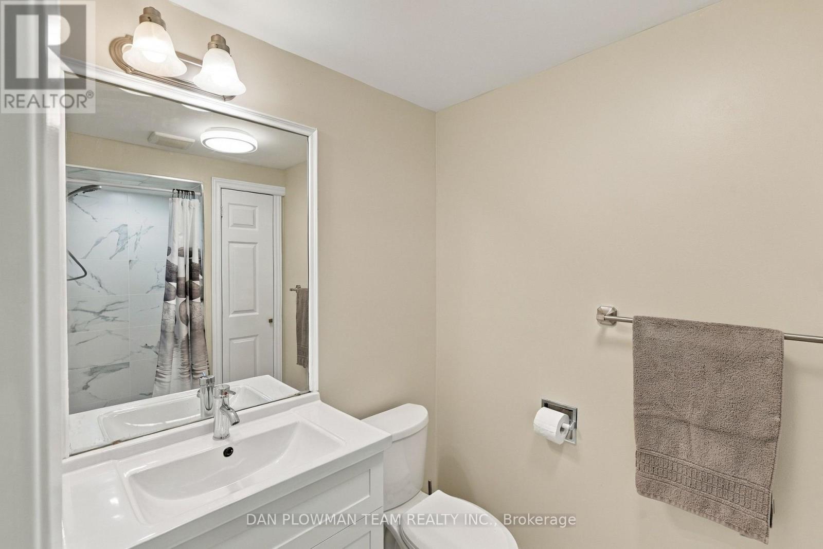 228 MEDINA COURT - 30