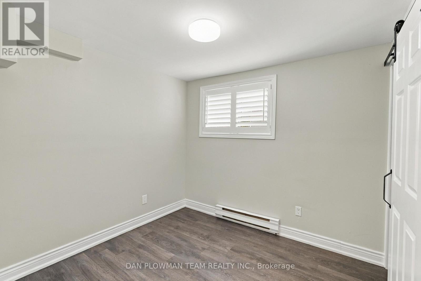 228 MEDINA COURT - Image 31
