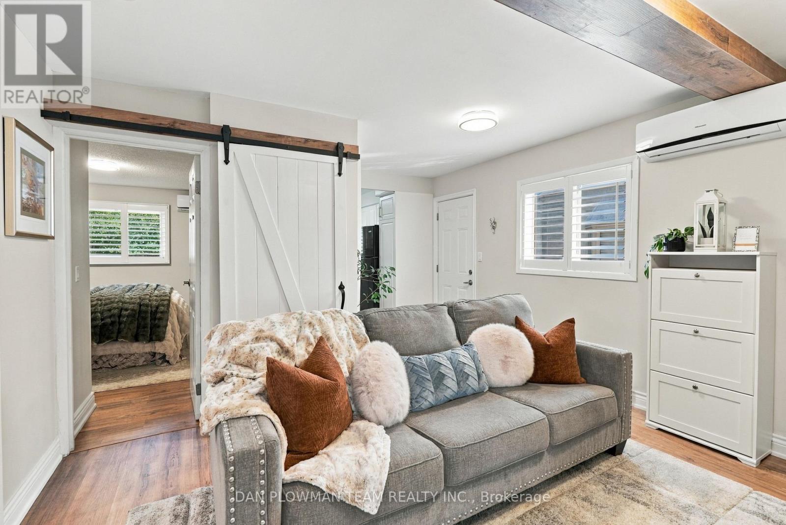 228 MEDINA COURT - Image 6