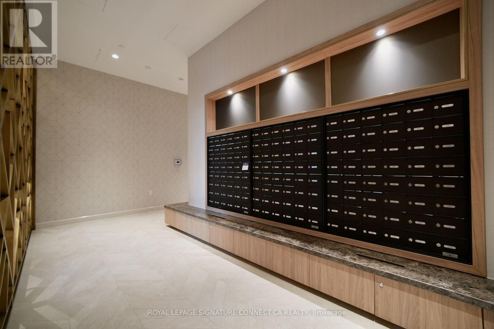 21 Meadowdale Road — photo 32