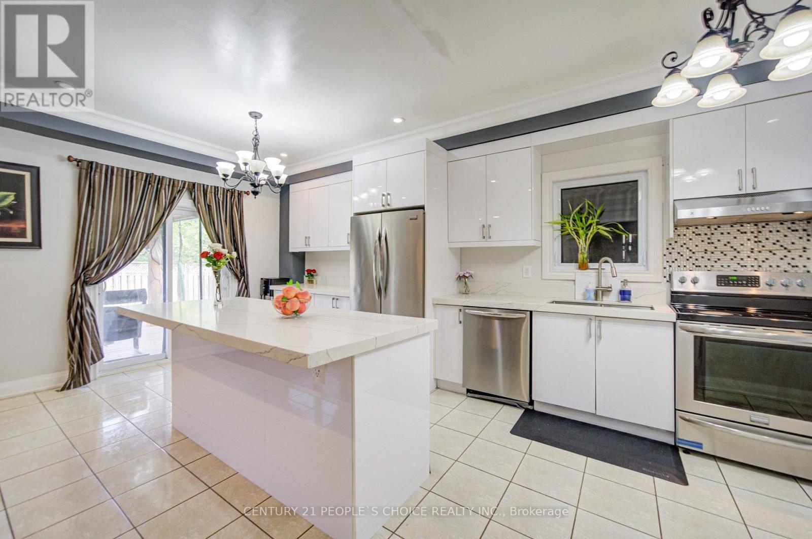 145 TRAILHEAD AVENUE - 16