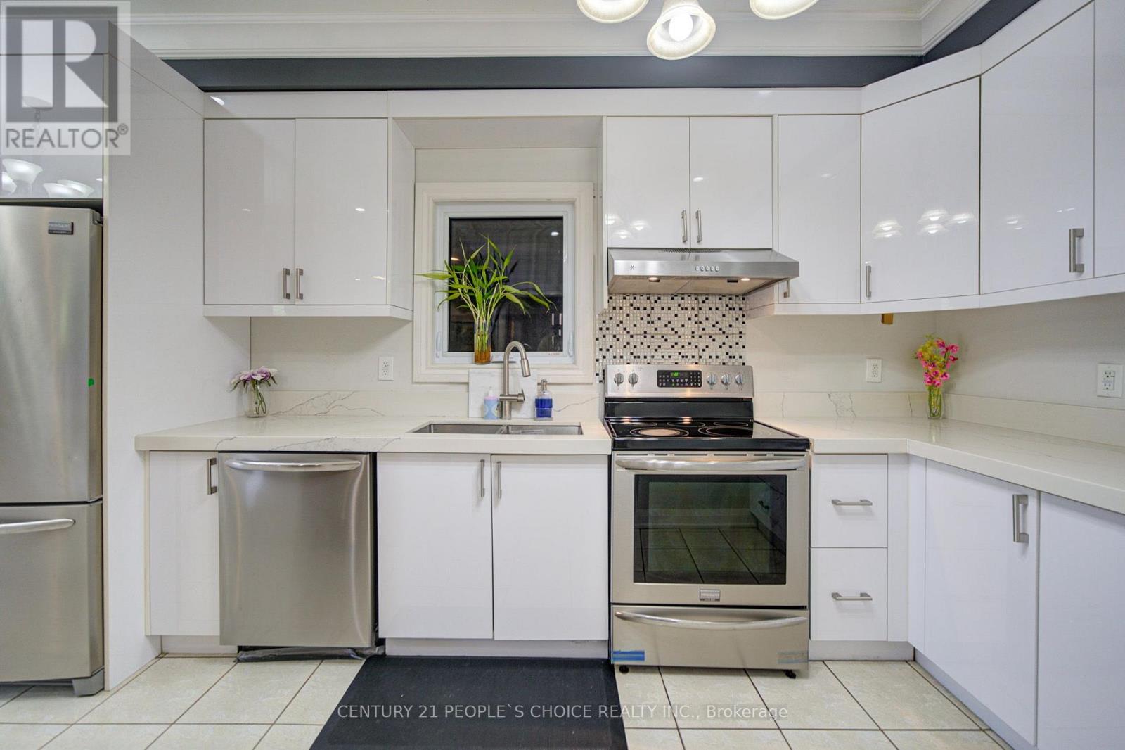 145 TRAILHEAD AVENUE - 18