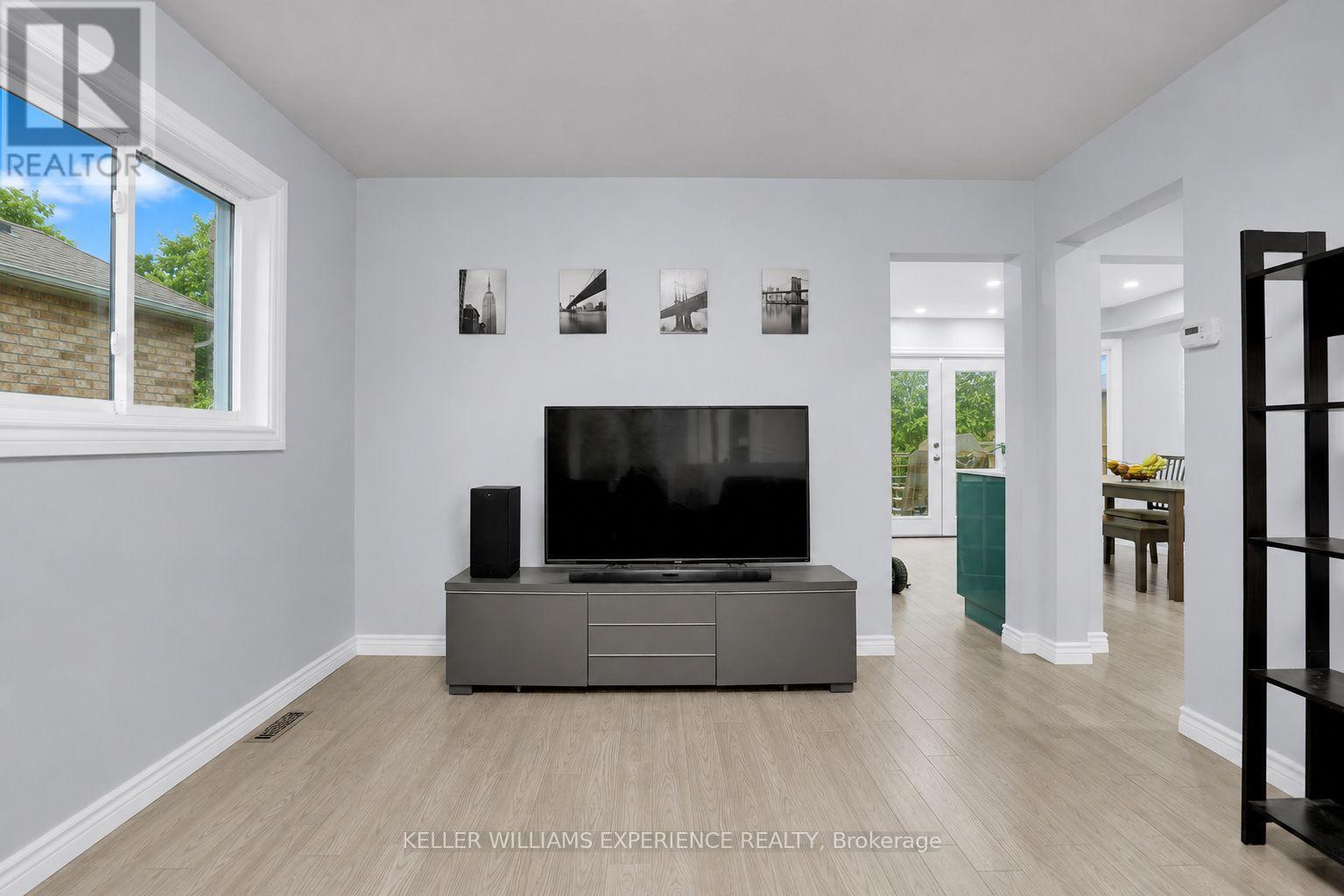 60 NICHOLSON DRIVE - Image 13