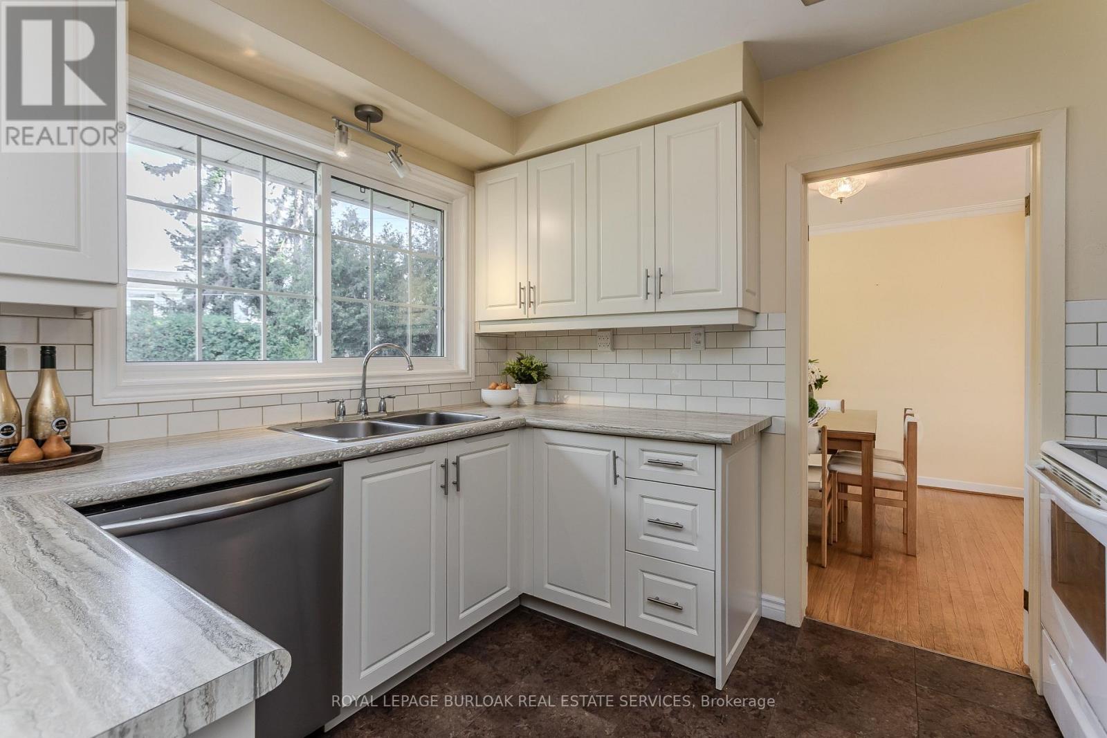 247 WALDEN DRIVE - Image 15