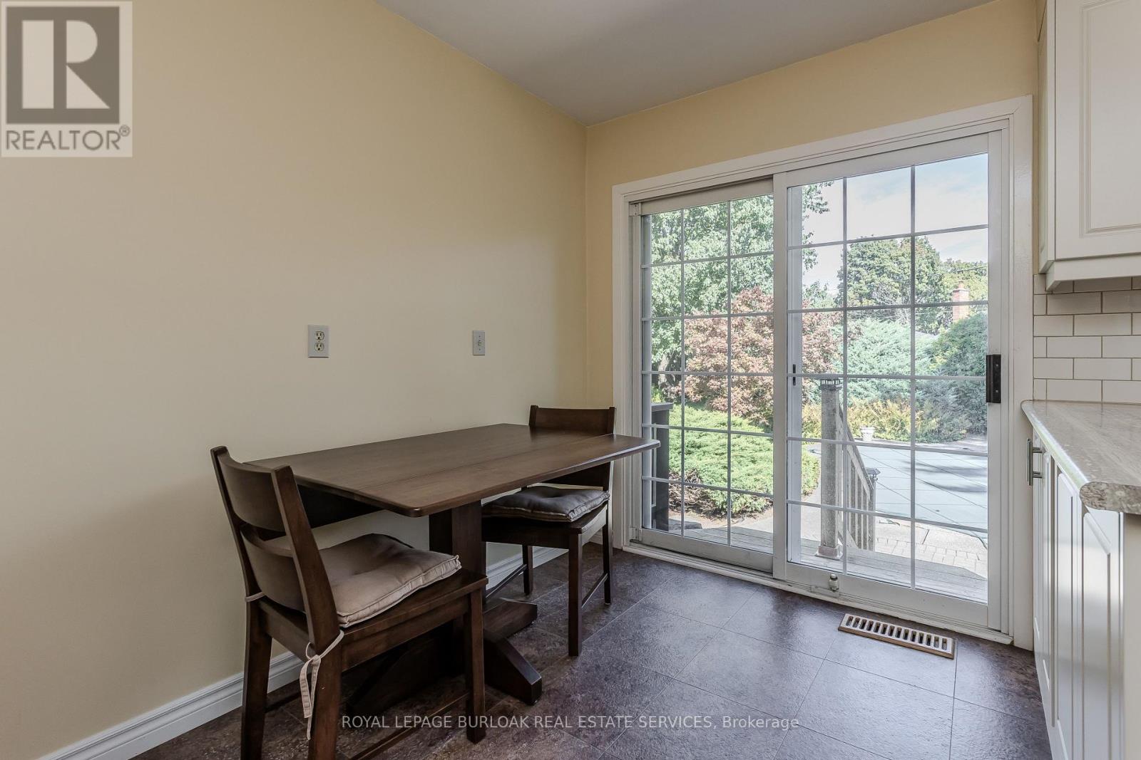 247 WALDEN DRIVE - Image 17