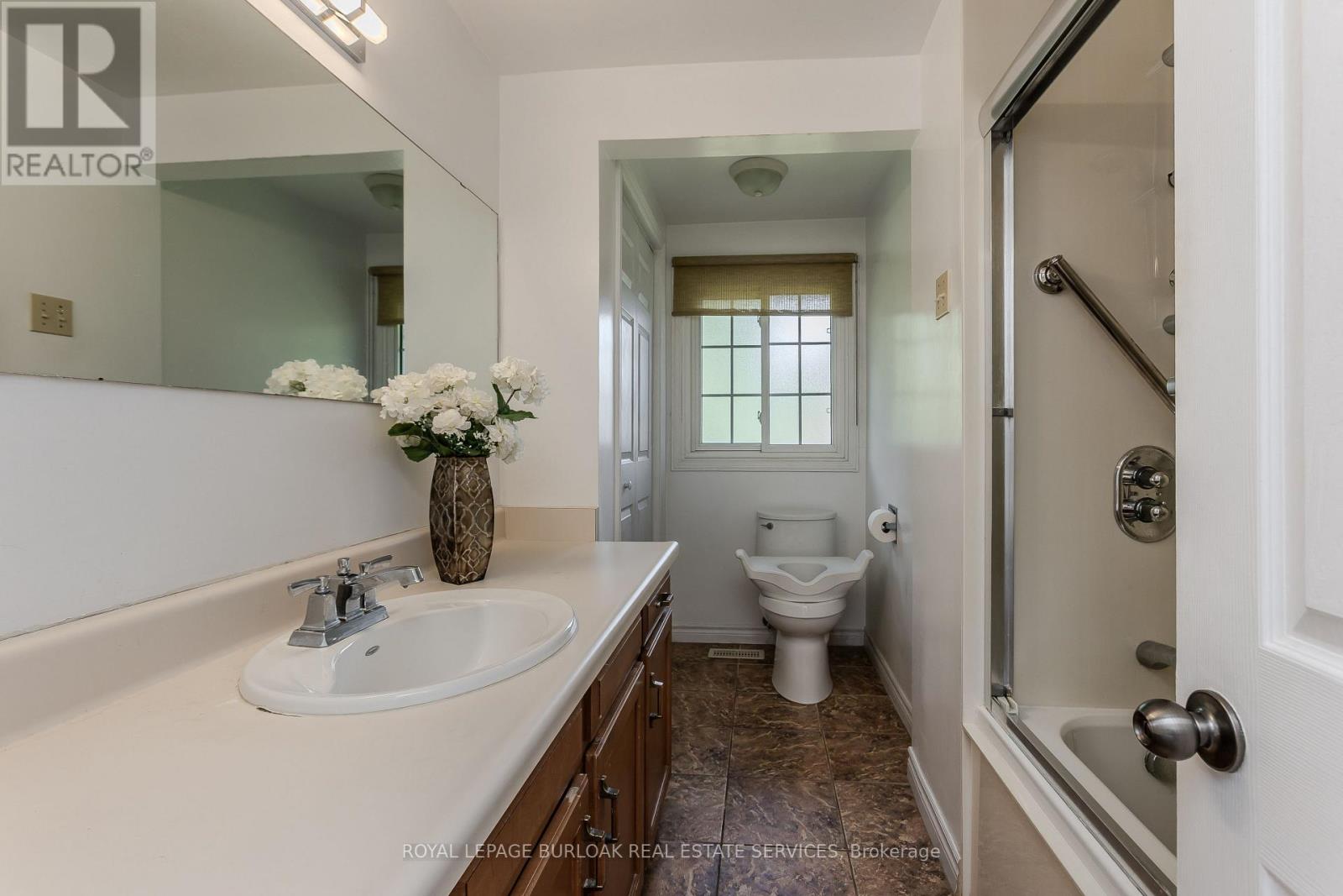 247 WALDEN DRIVE - Image 20