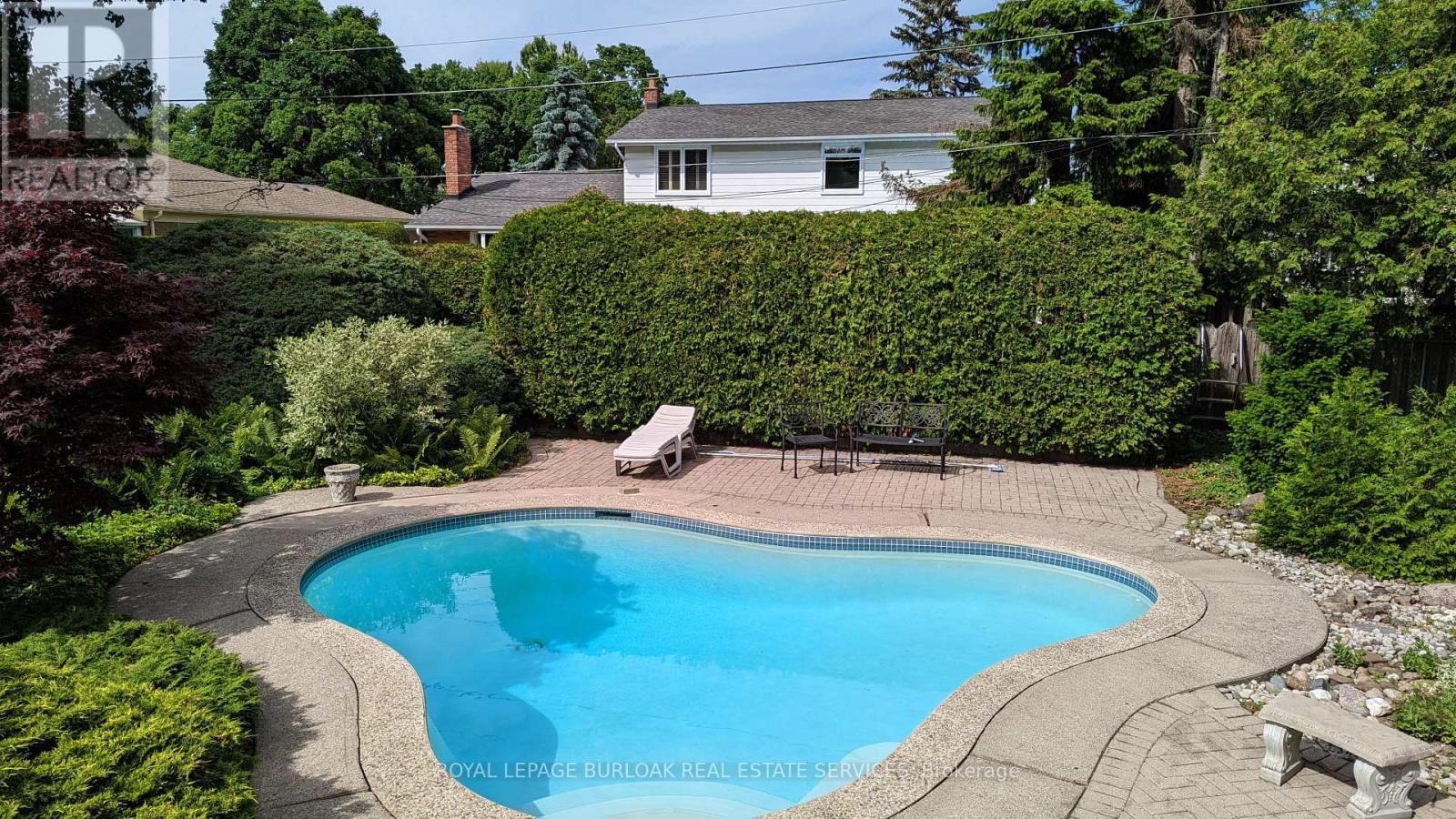247 WALDEN DRIVE - Image 29