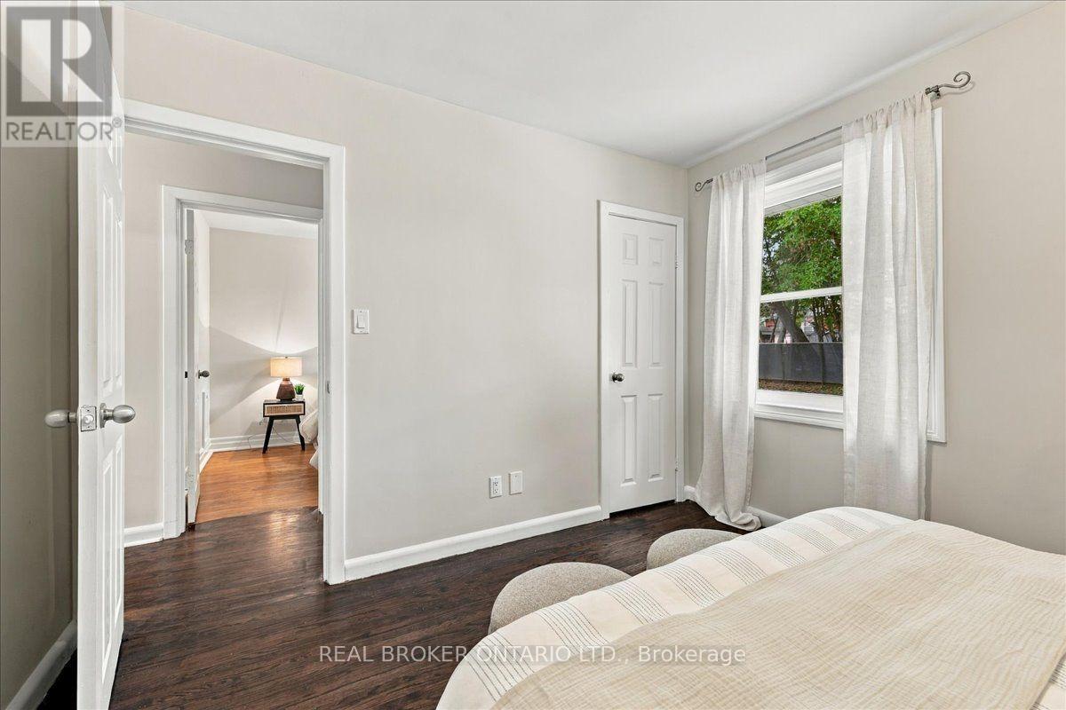 480 ROSSEAU ROAD - 12