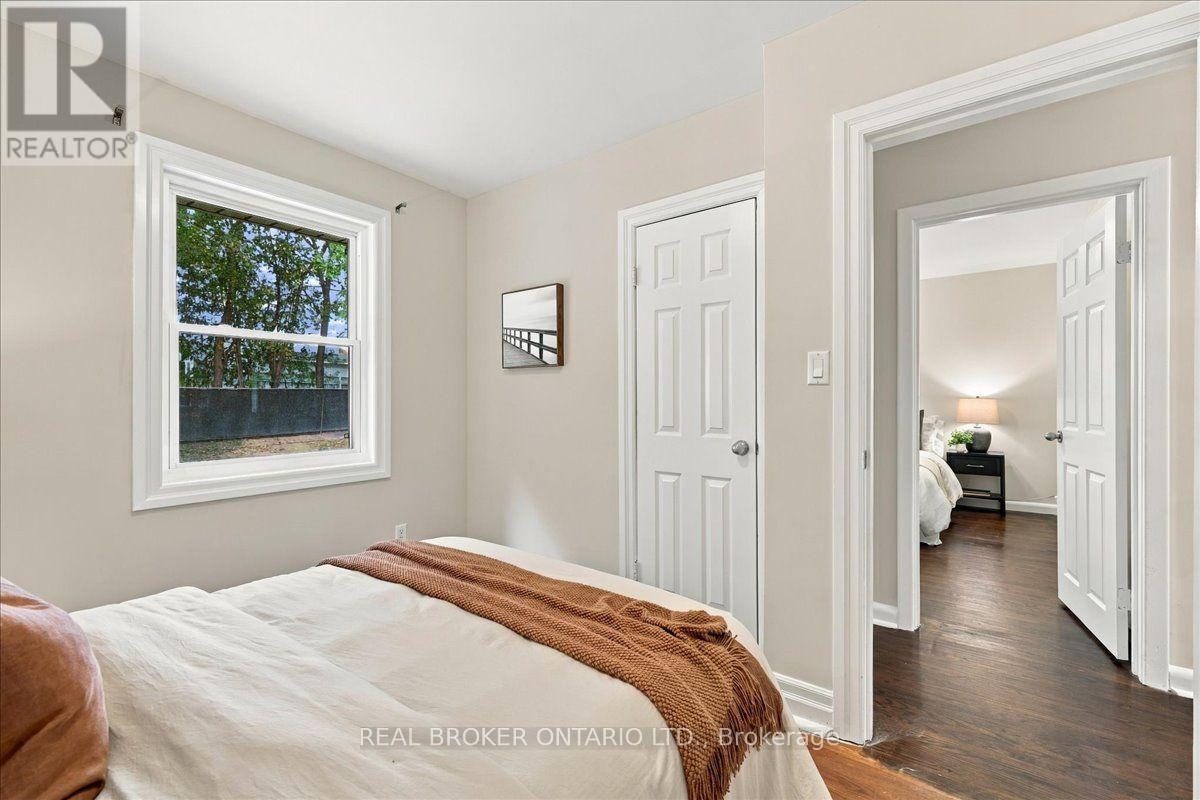 480 ROSSEAU ROAD - 14