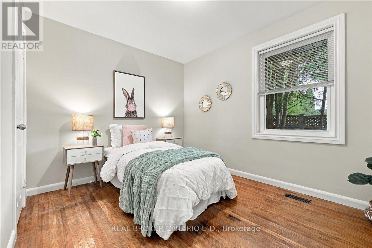 480 ROSSEAU ROAD - 15