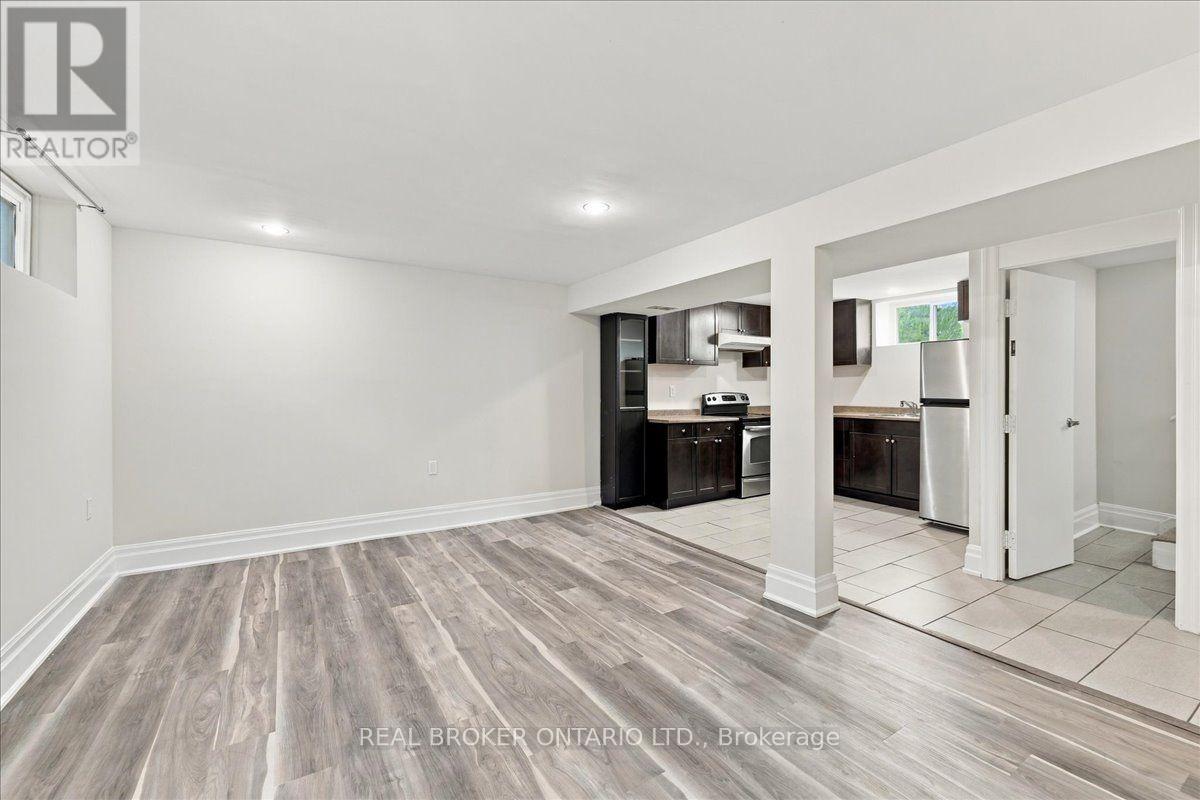 480 ROSSEAU ROAD - 19