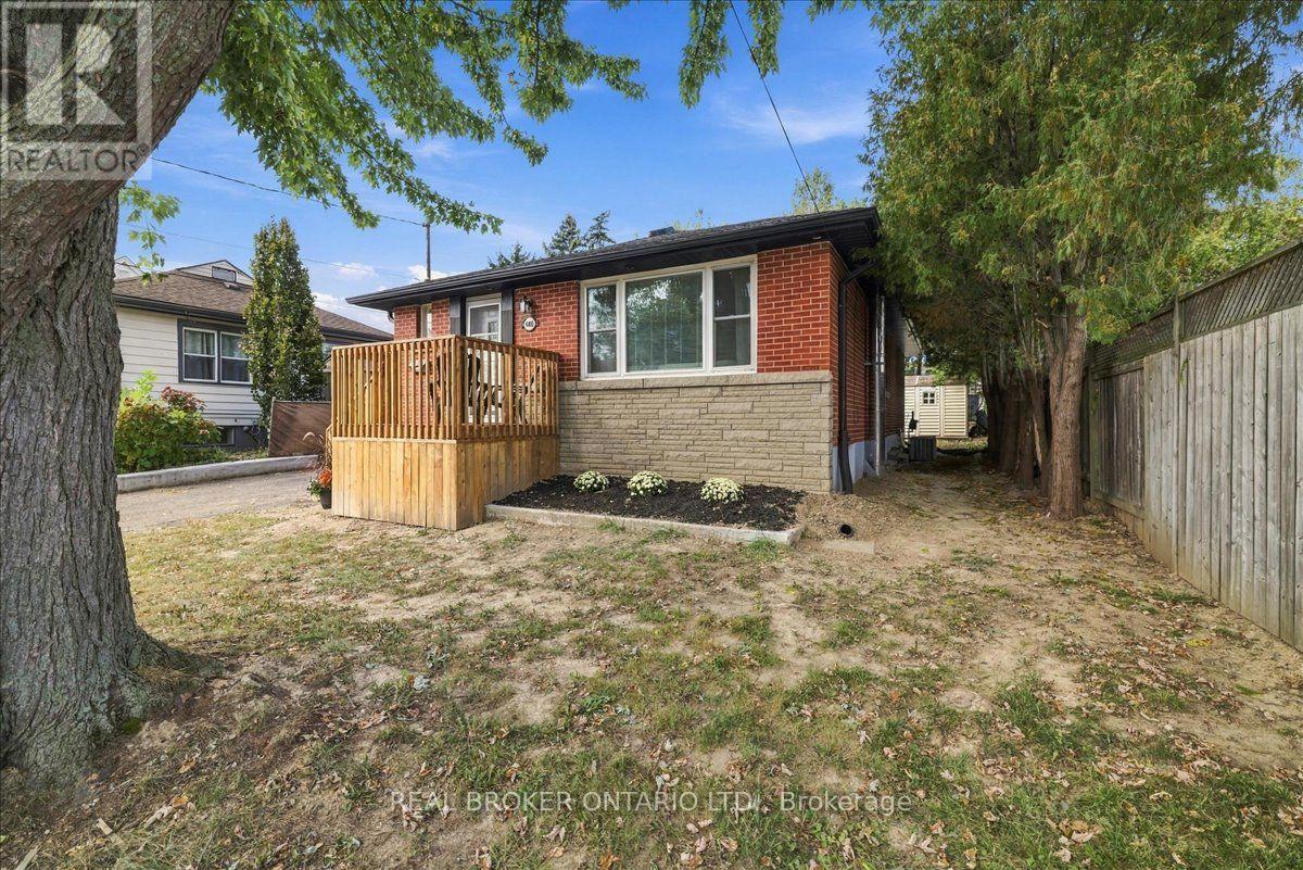 480 ROSSEAU ROAD - 3