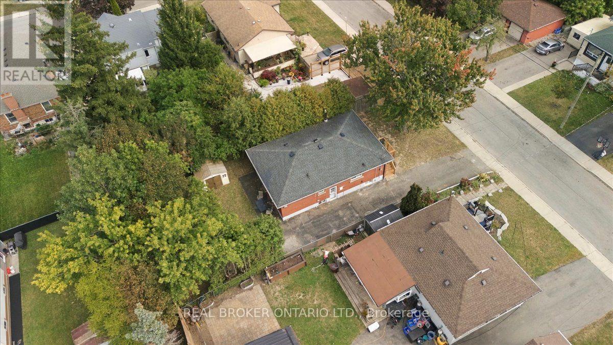 480 ROSSEAU ROAD - 30