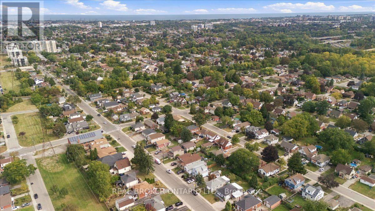 480 ROSSEAU ROAD - 33