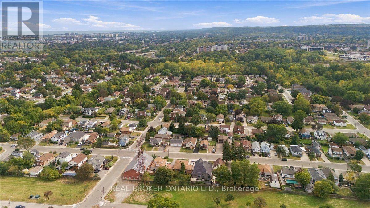 480 ROSSEAU ROAD - 34