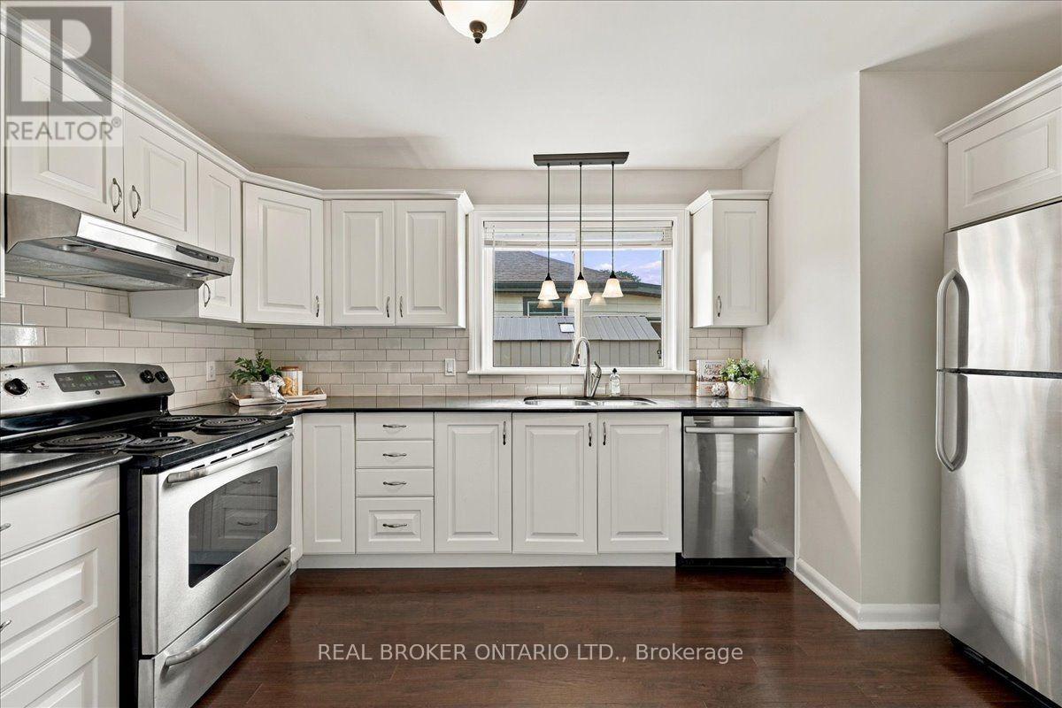 480 ROSSEAU ROAD - 8