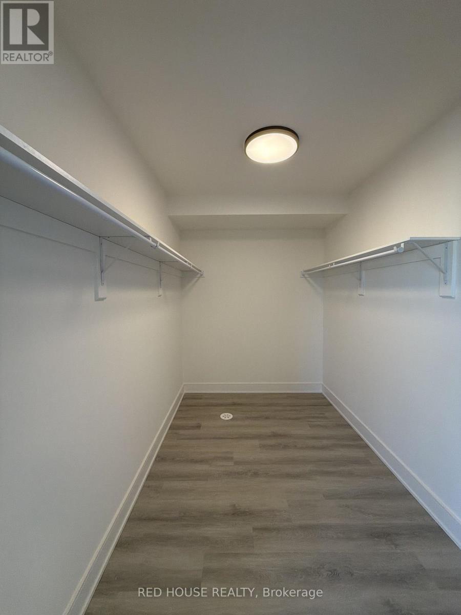 240 Ellis Avenue — photo 24