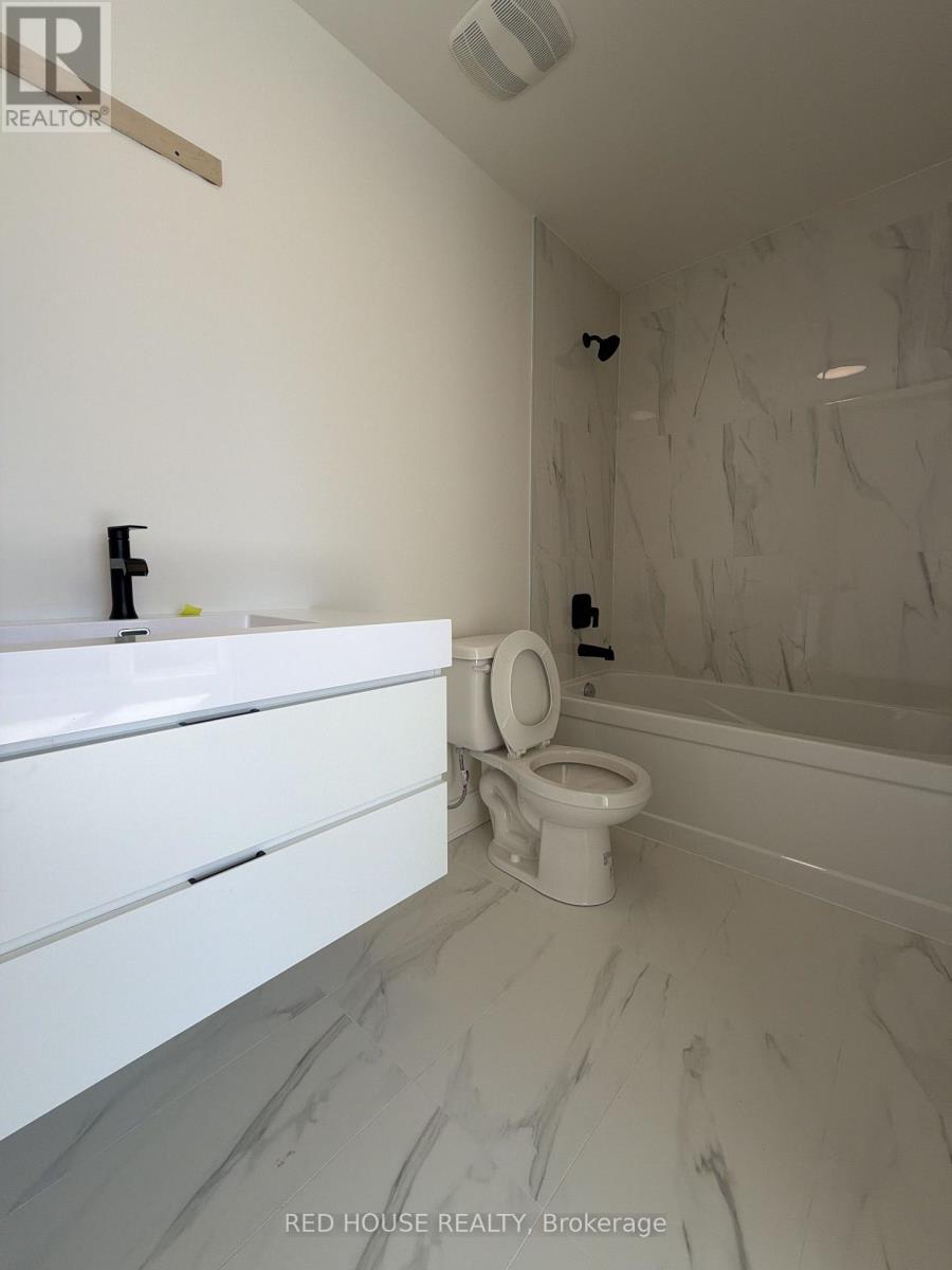 240 Ellis Avenue — photo 34