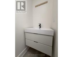 240 Ellis Avenue, St  Catharines, ON L2P0H2 Photo 16