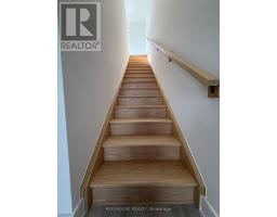 240 Ellis Avenue, St  Catharines, ON L2P0H2 Photo 17