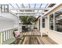 48 Chartwell Place Se, Medicine Hat, AB T1B0E4 Photo 38