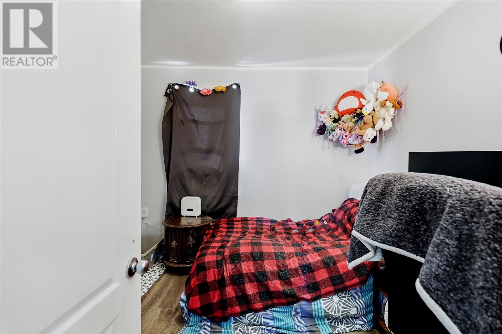 386 Second AVE - 26