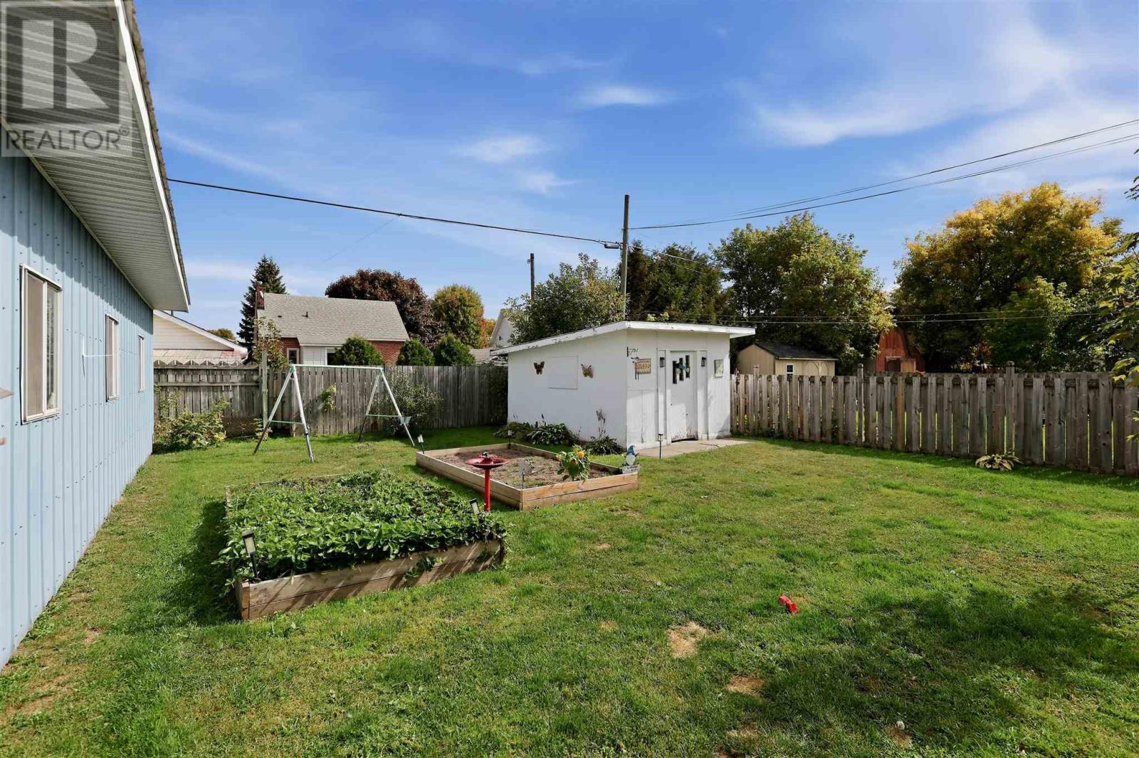 386 Second AVE - Image 34