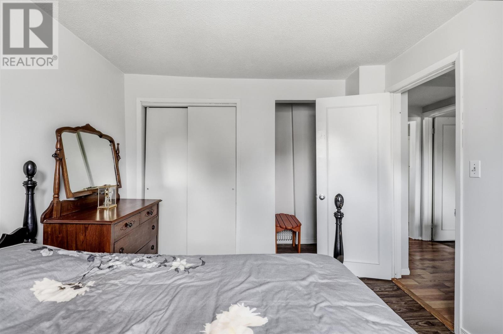 386 Second AVE - Image 15