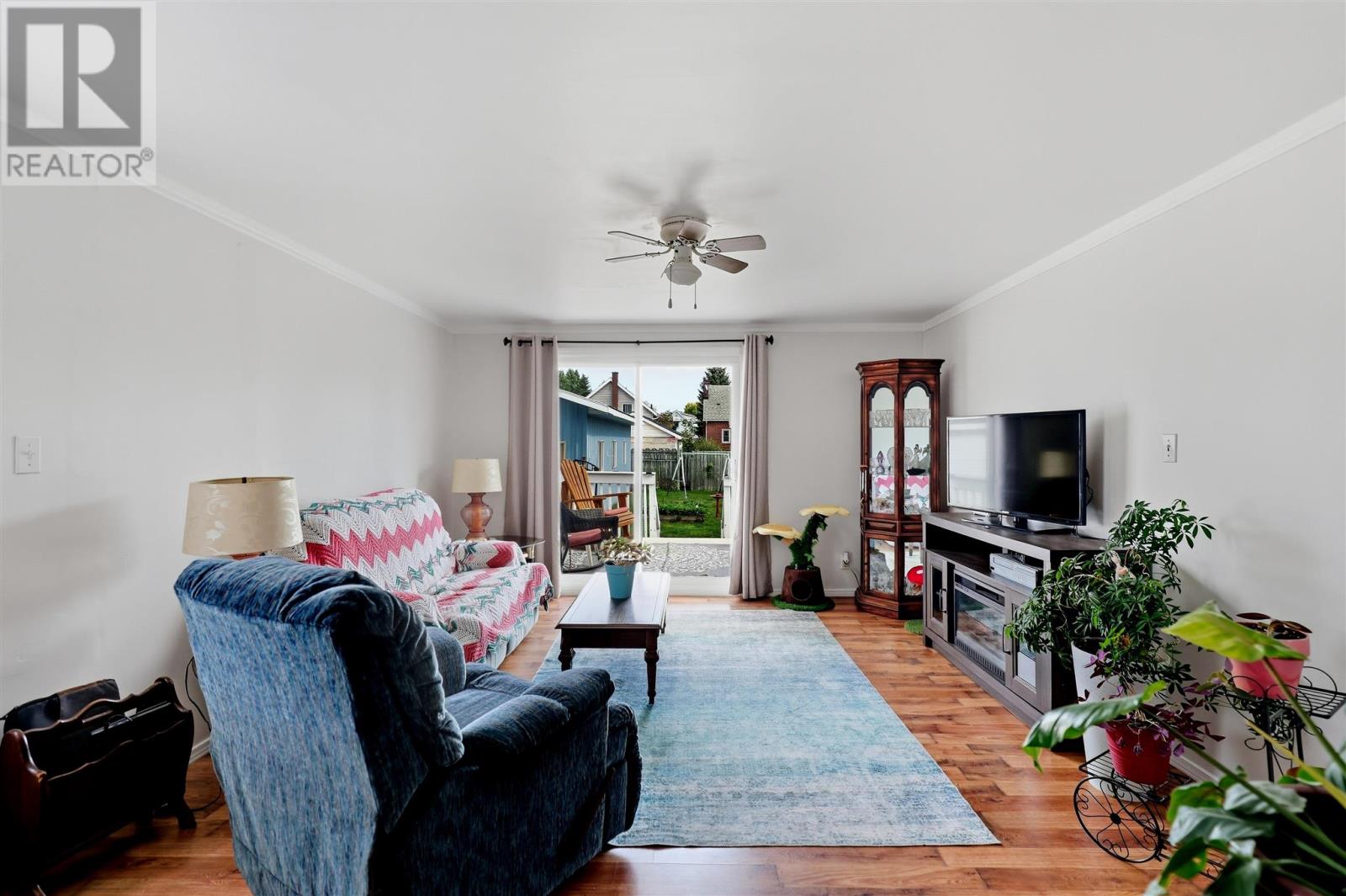 386 Second AVE - 5