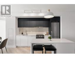 1105 - 8 Tippett Road, Toronto, ON M3H0E7 Photo 6