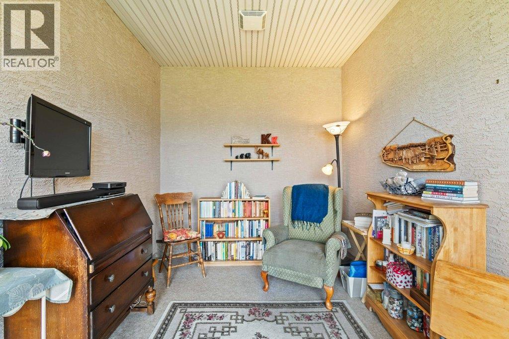 #7 881 16 Street NE - Image 29