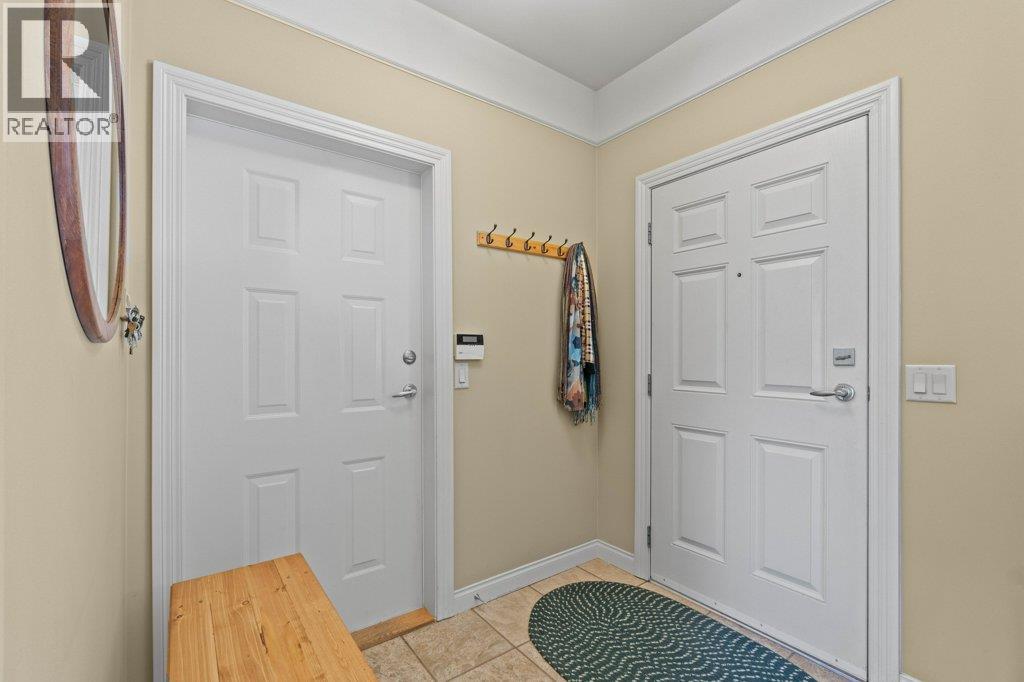 #7 881 16 Street NE - 8