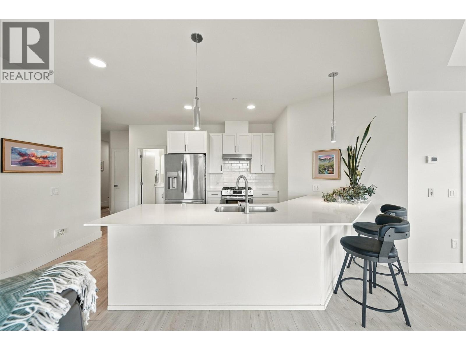#302 651 DUNES Drive - Image 14
