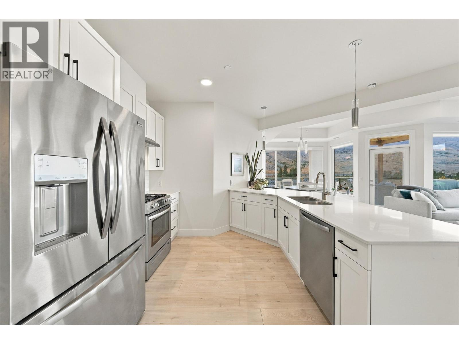 #302 651 DUNES Drive - 7
