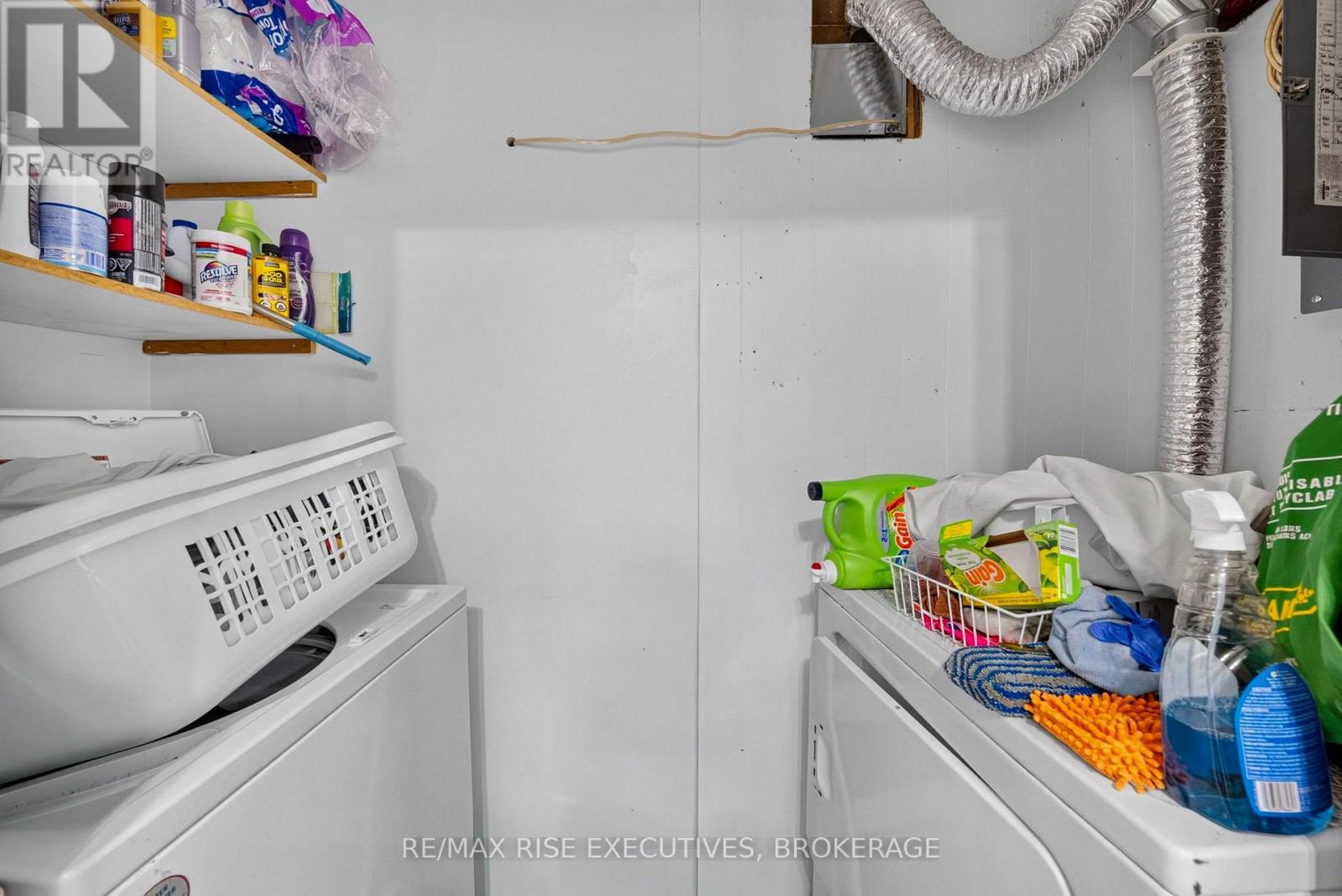 33 MONTGOMERY BOULEVARD - 17